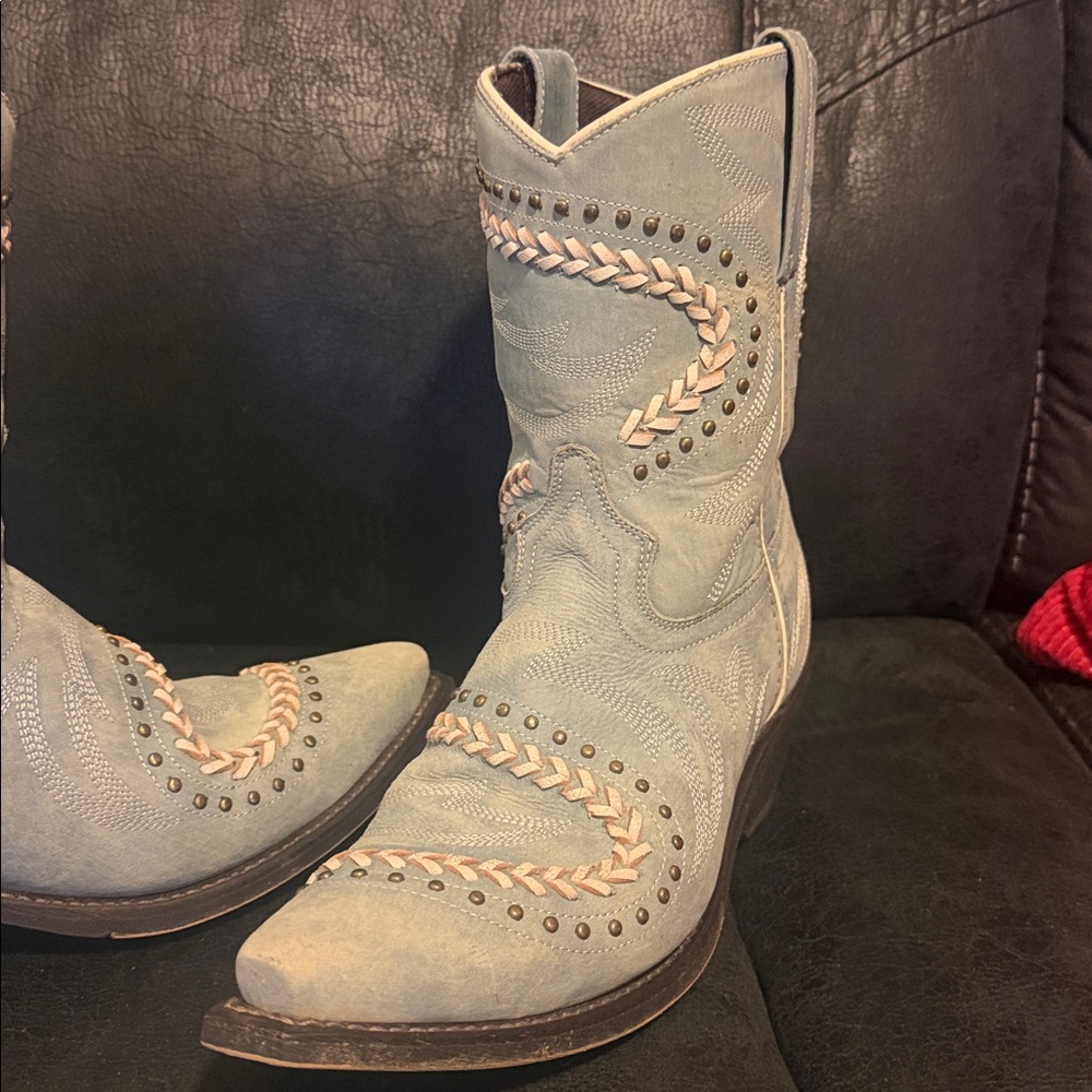 Blue Western Laredo leather Cowboy Boots with Studded Details